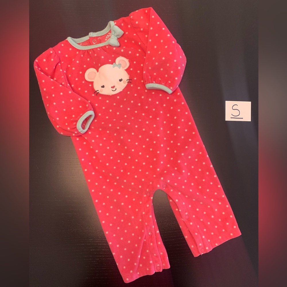 ⭐️2/$11.00⭐️ Carter’s 9m One Piece Outfit